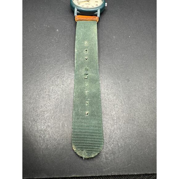 Vtg Timex Expedition Indiglo WR 50 Green Case & Nylon Band 36.7mm Watch - Picture 3 of 9